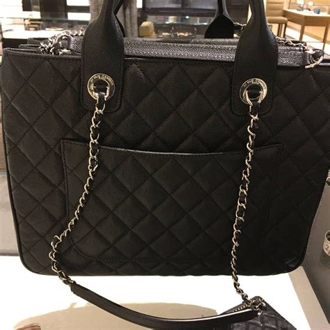 chanel classic tote 2018